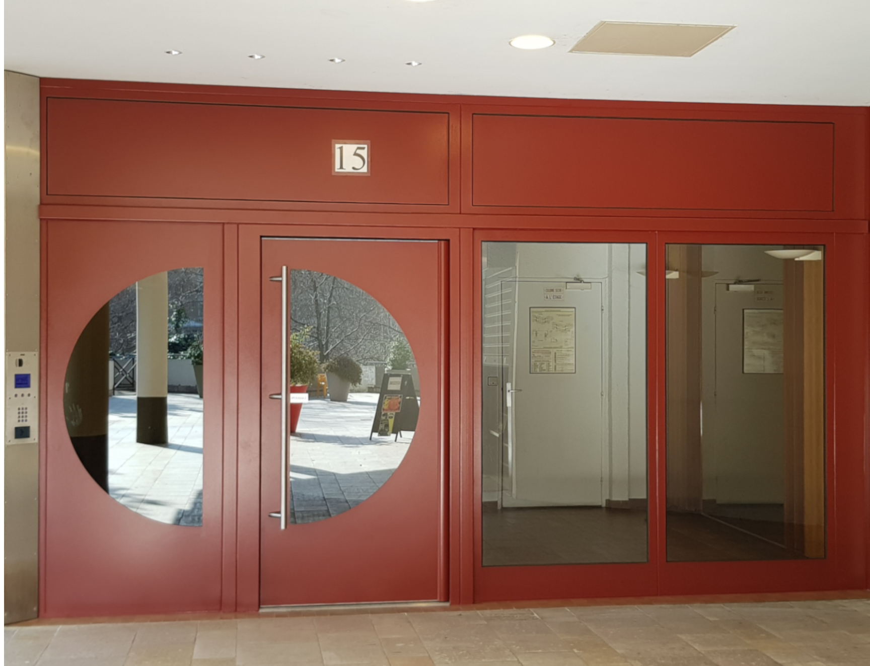 HALL DECOR Cours Les Juilliottes MAISONS ALFORT web3.jpg